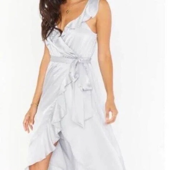 NWT / NIP Show Me Your Mumu Samantha Dress Samantha Ruffle Wrap Dress SILVER LUX - Picture 3 of 7